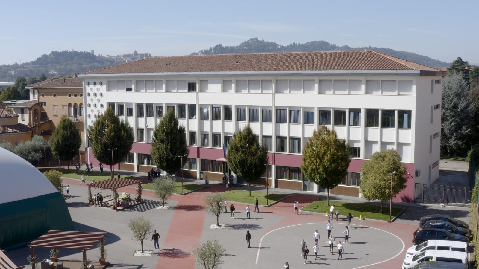 Airzone alla Bilingual British School di Bergamo: consumi tagliati del 50%