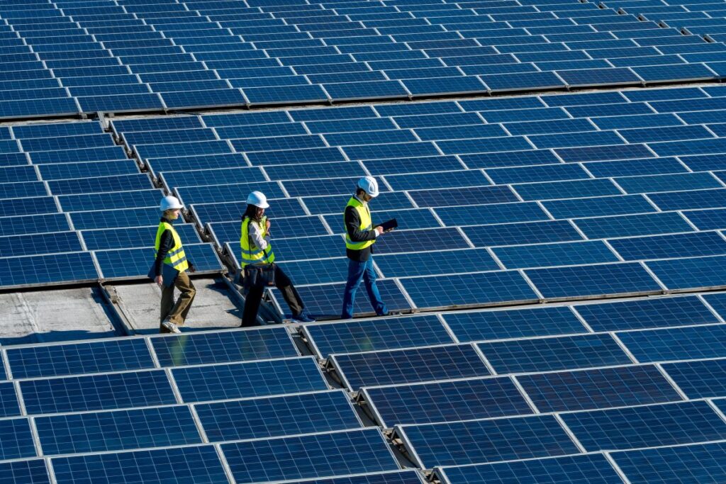 Fotovoltaico e proventi GSE: la Cassazione ridefinisce il legame tra incentivi, proprietà e gestione degli impianti