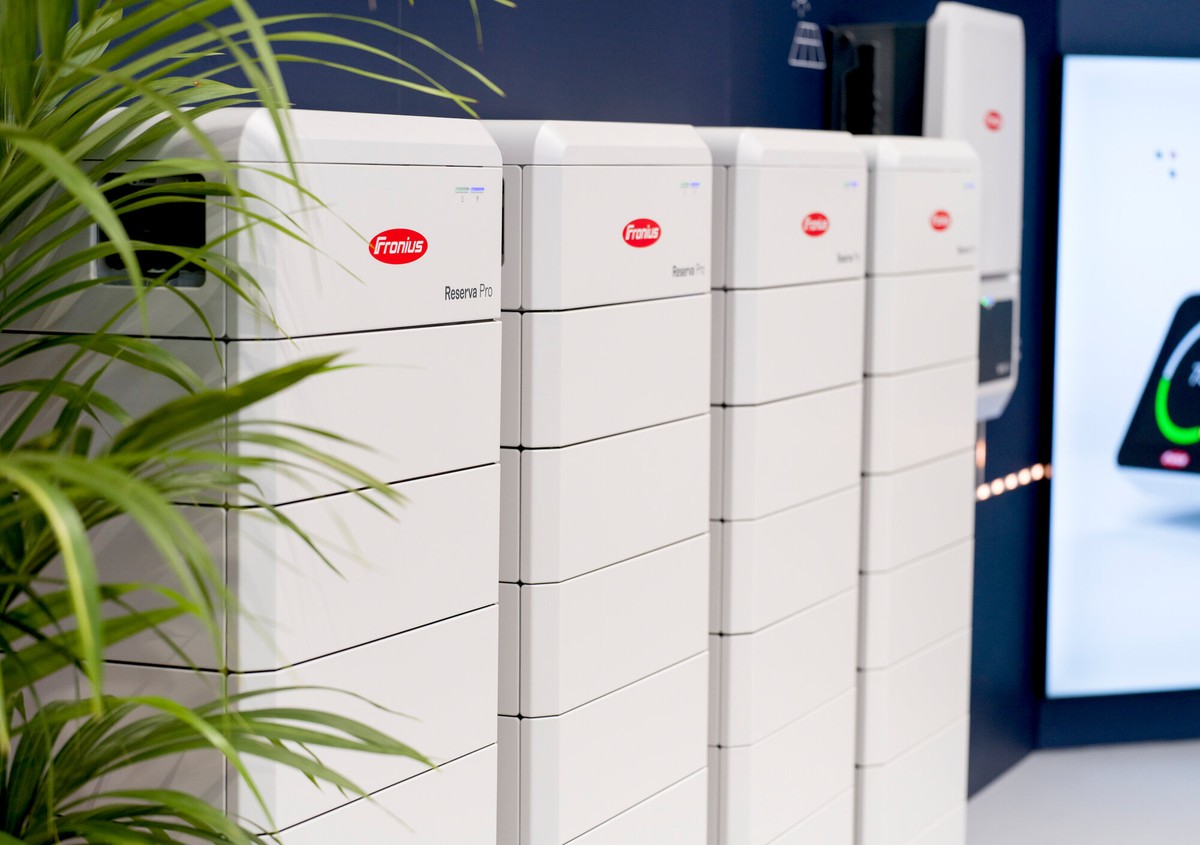 Fronius consolida il proprio ruolo di riferimento per le soluzioni energetiche integrate